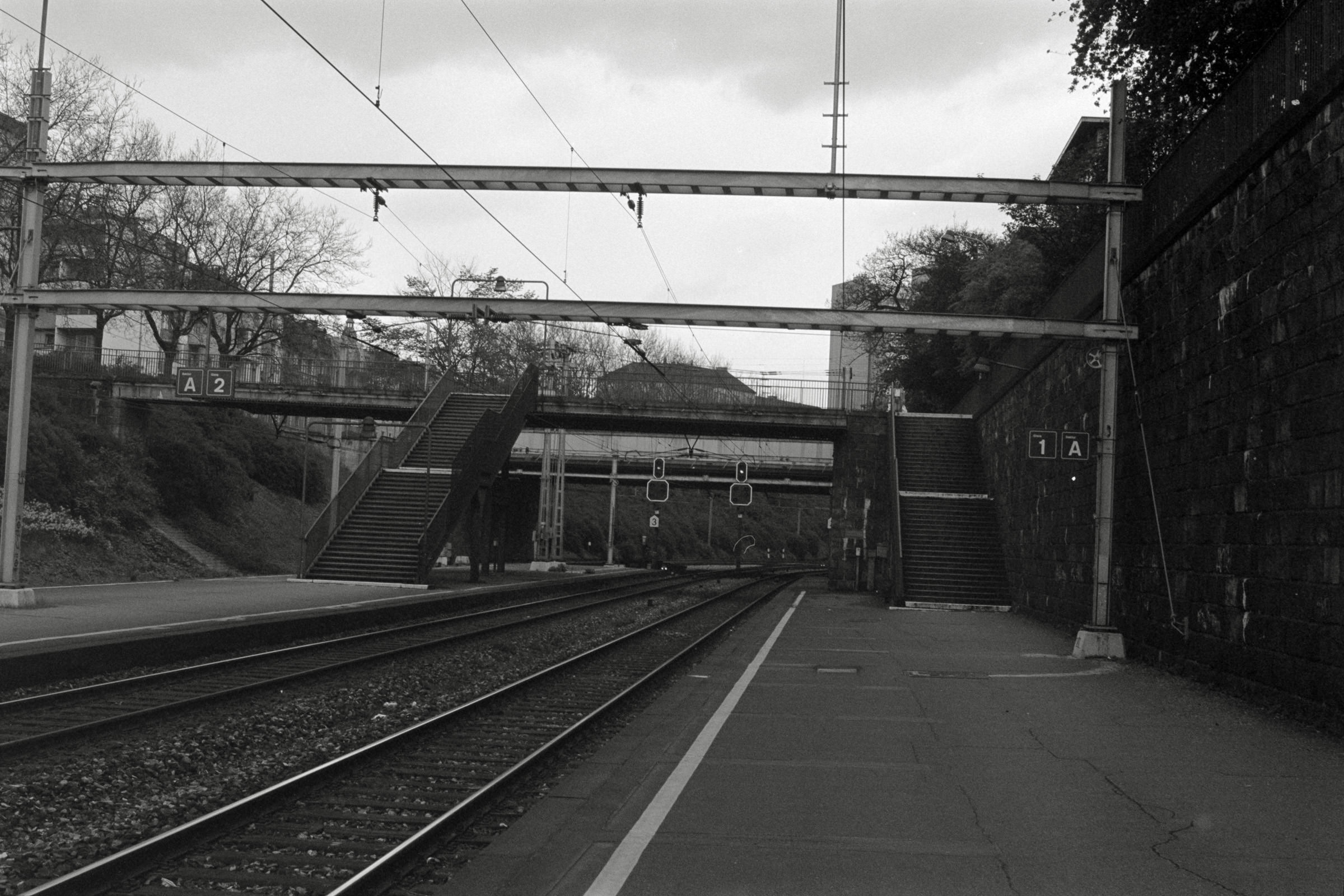 AHP F1992 04 002 sc250507 img03 NLP